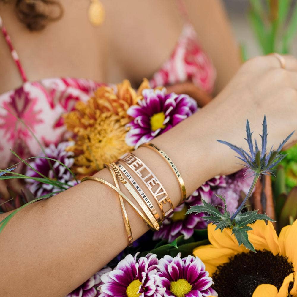 MantraBand: Survivor | Yellow Gold - Willow and Queen