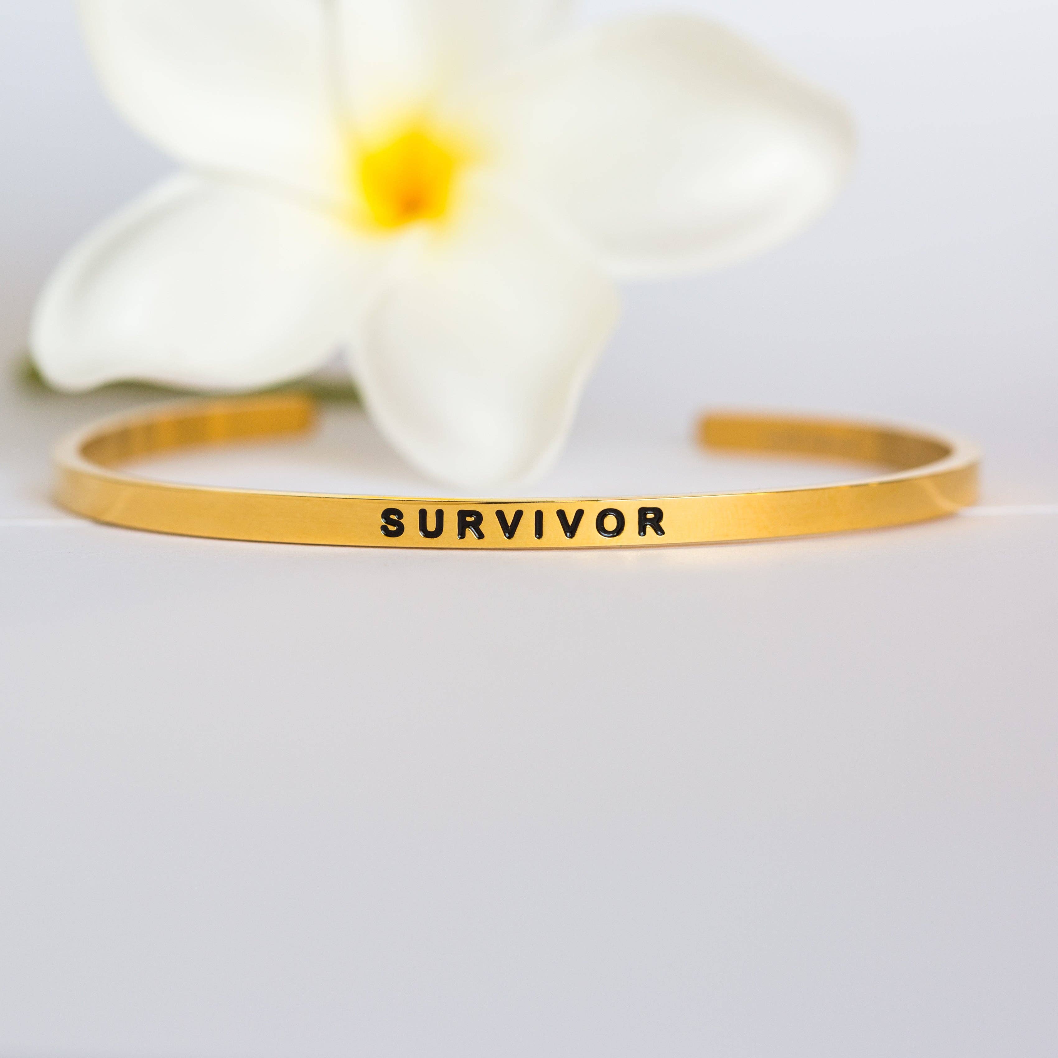 MantraBand: Survivor | Yellow Gold - Willow and Queen
