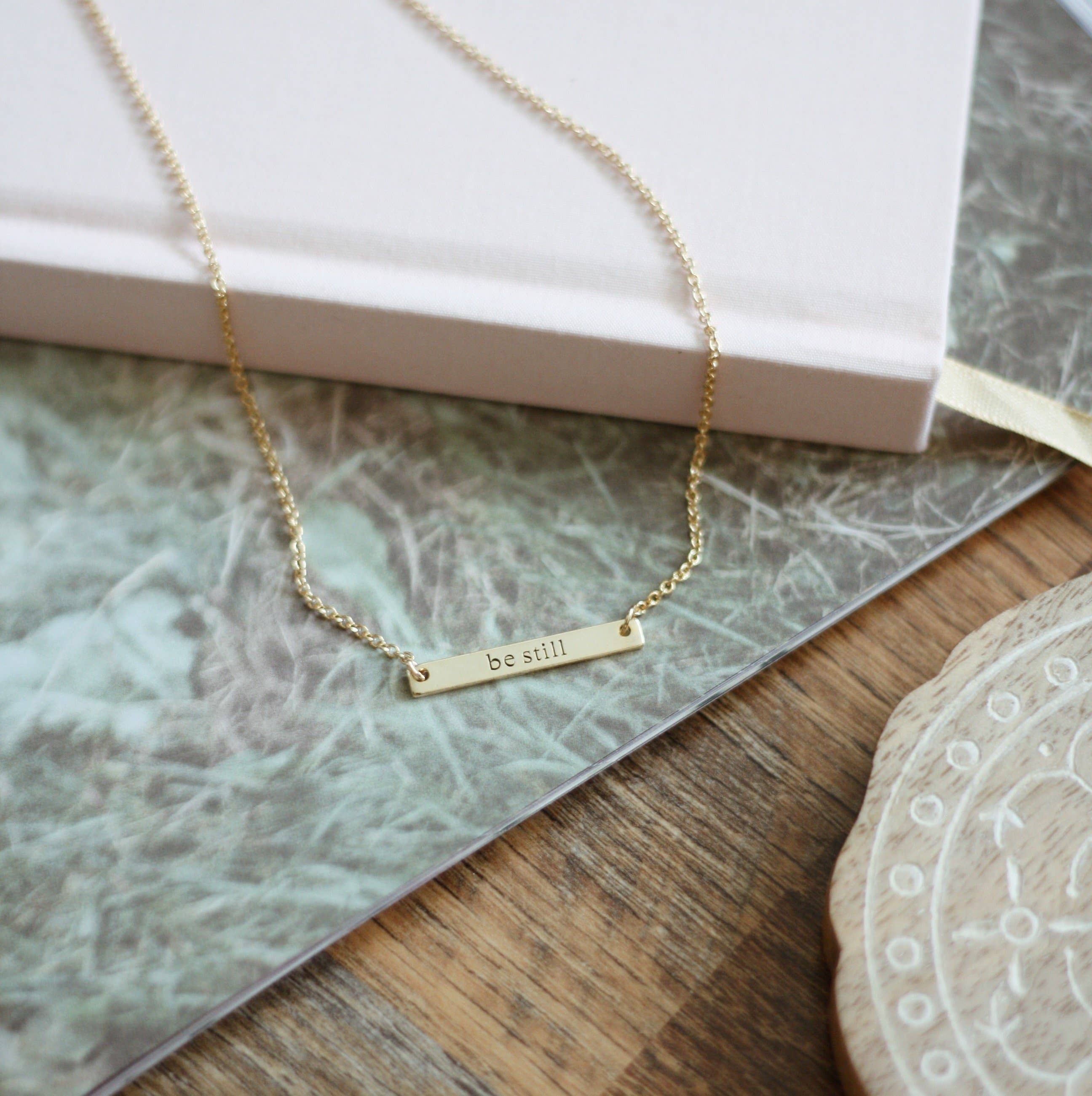 Be Still Bar Necklace - Willow and Queen